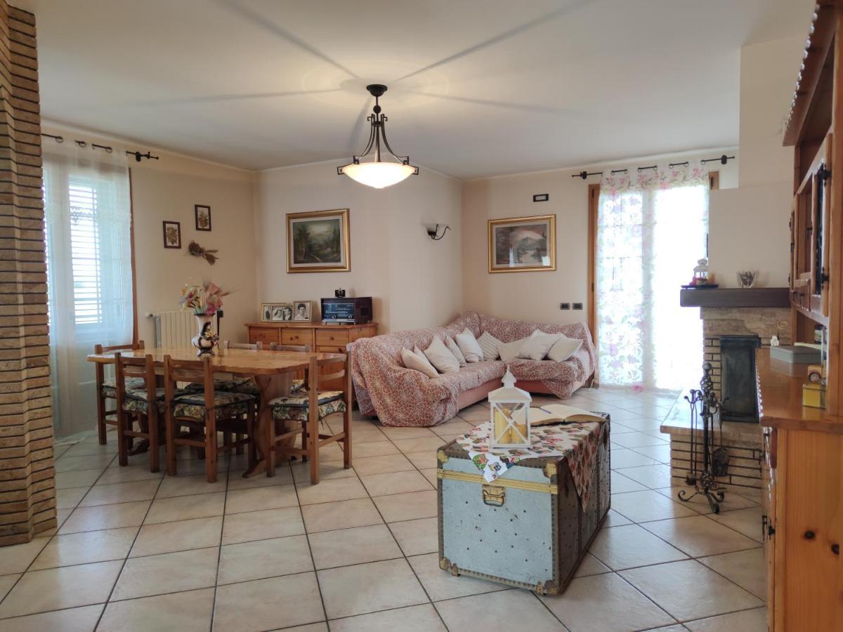 Relax In Collina A Due Passi Dal Mare Apartment Torriana Exterior photo